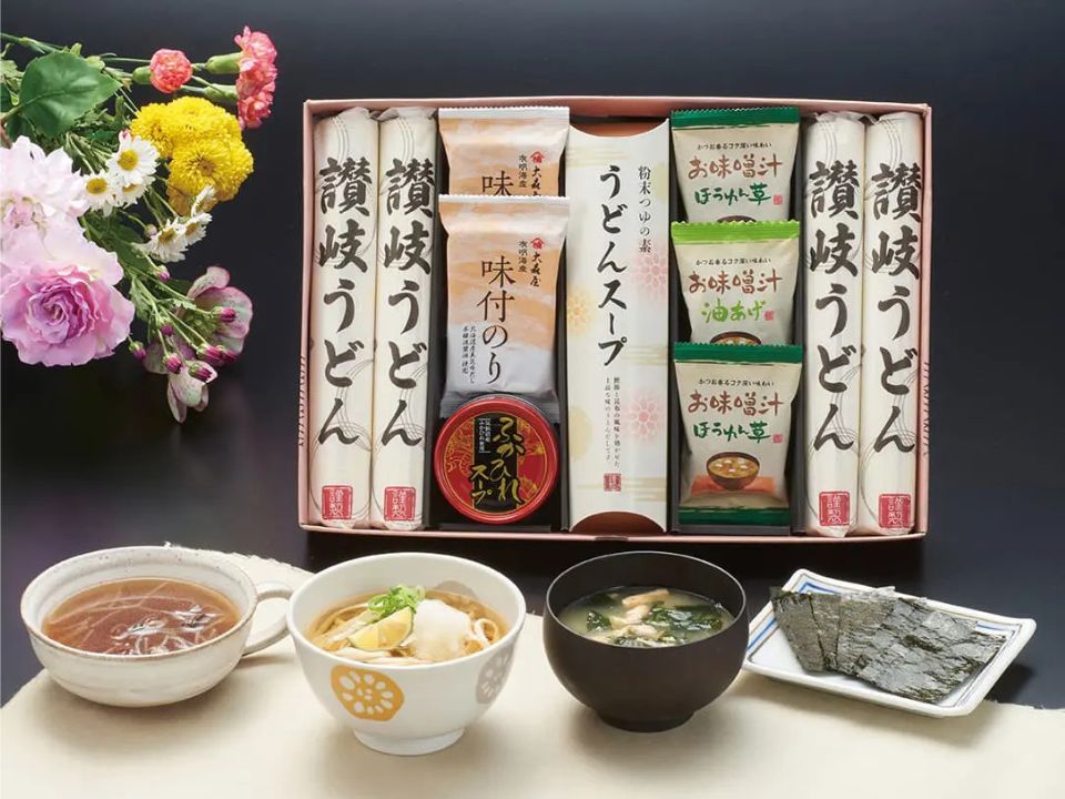 仙台市の花さいだんが提供しているうどんとスープの返礼品セットの画像