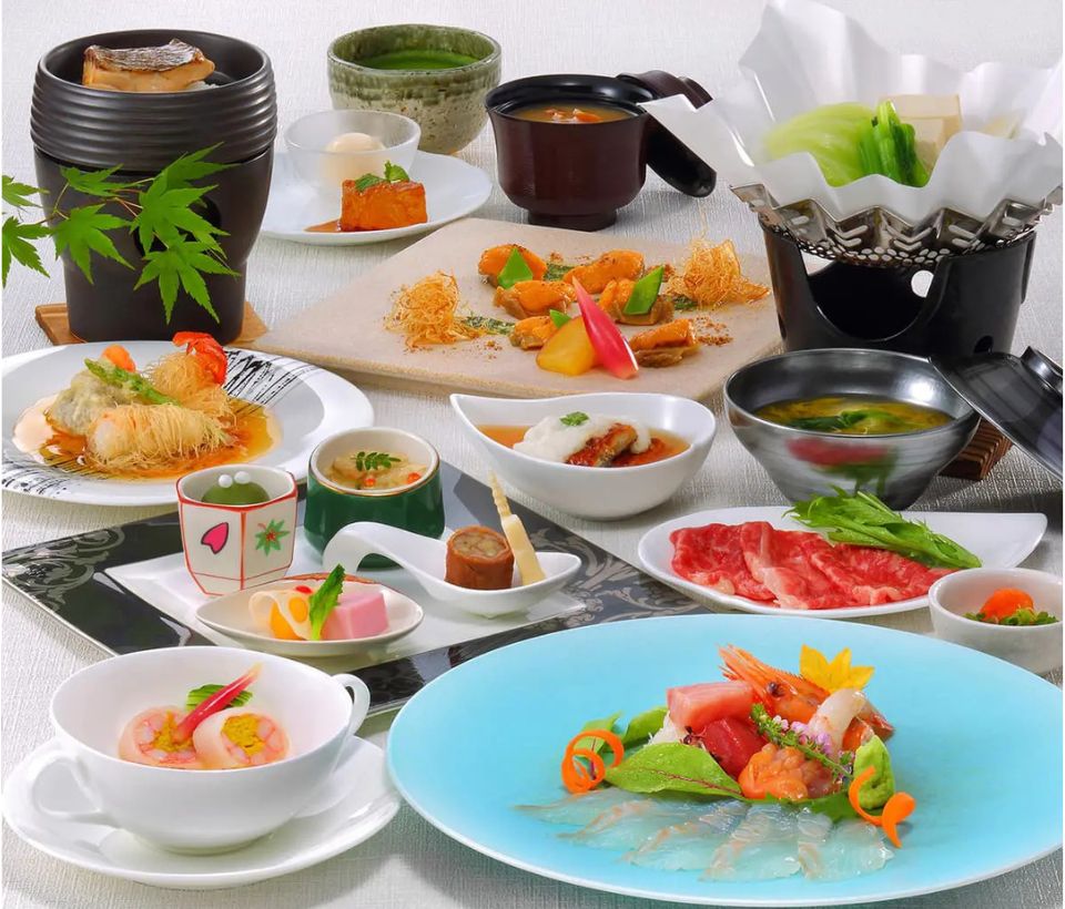 仙台市の花さいだんが提供しているお肉やお刺身の画像